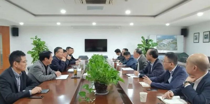 省興合集團(tuán)總裁施建強(qiáng)調(diào)研金誠(chéng)汽車(chē)、華通醫(yī)藥